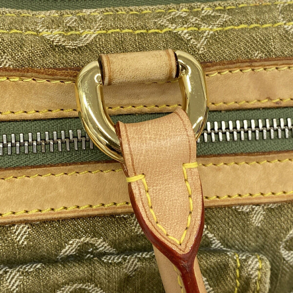 Louis Vuitton Green Handbag (Pre-Owned)